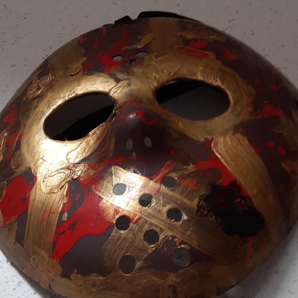 Gold mask - Picture 2 of 2